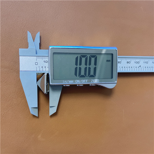 D1810 Pyramid Screwback Spikes 17.7x10mm 100pcs/bag