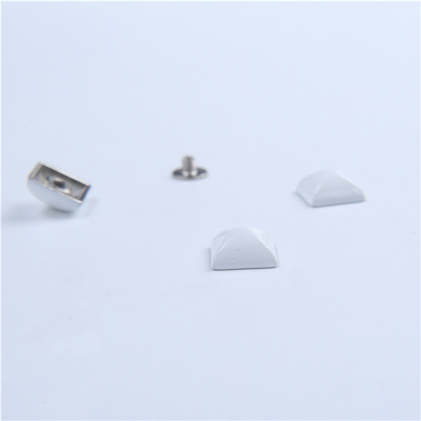 H028 Pyramid Spikes For Leather 10x5mm 100pcs/bag