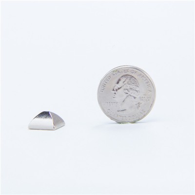 J1212 Pyramid Spikes 12x12mm 100pcs/Bag