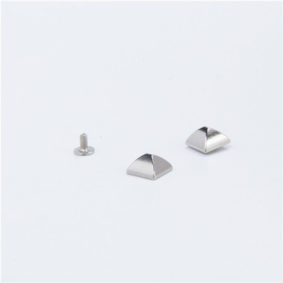 J1212 Pyramid Spikes 12x12mm 100pcs/Bag