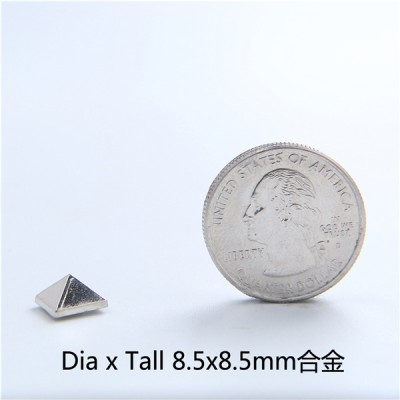 J8585 Wholesale Pyramid Spikes 8.5x8.5mm 100pcs/Bag