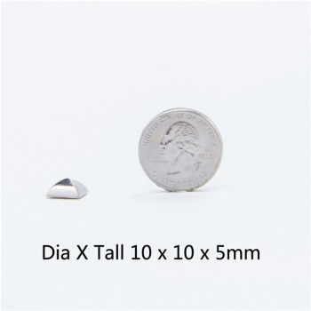 NO62 Diy Pyramid Spikes 10X10mm 100pcs/bag