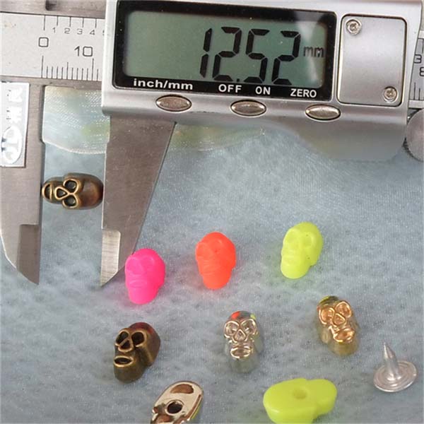 Q084 Punk Skull Rivets 7.6X12.5mm 1000pcs/bag