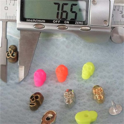 Q084 Punk Skull Rivets 7.6X12.5mm 1000pcs/bag