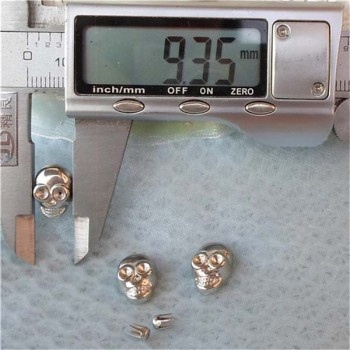 Q101 Plastic Skull Rivets 9x13mm 1000pcs/bag