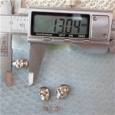 Q101 Plastic Skull Rivets 9x13mm 1000pcs/bag