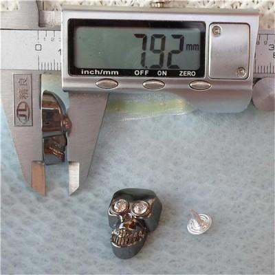 Q104 Plastic Skull Rivets 16x25mm 1000pcs/bag