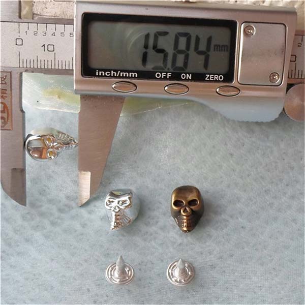 Q140 Plastic Skull Rivets 16X10mm 1000pcs/bag