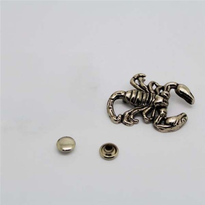 D2540 Skull Alloy Rivets 25x40mm 100pcs/bag