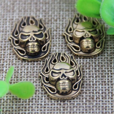 G010 Fire Skull Rivet 25x17mm 100pcs/bag