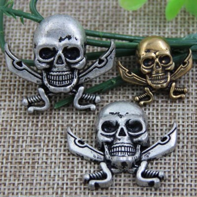 G019 Double Knife Skull Rivet  33x29mm,23x21mm 100pcs/bag