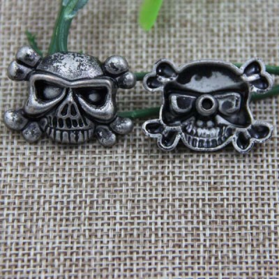 G052 Skull Rivet 29x22mm 100pcs/bag