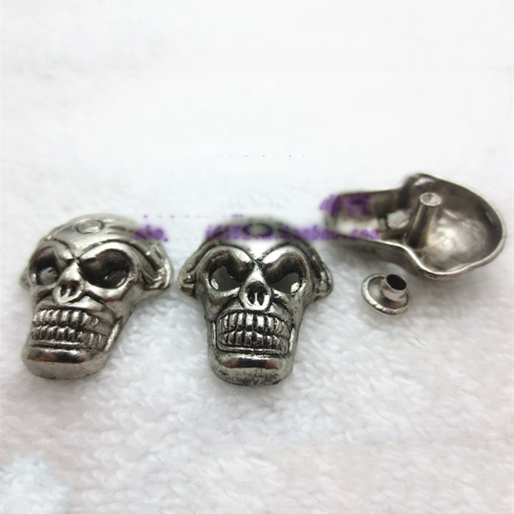 J2125 Skull Alloy Rivets 21x25mm 100pcs/bag