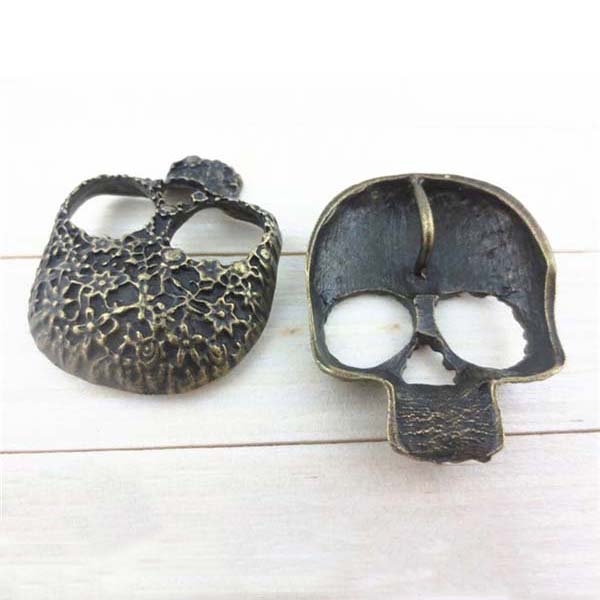 J3340 Skull Alloy Rivets 33x40mm 100pcs/bag
