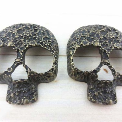 J3340 Skull Alloy Rivets 33x40mm 100pcs/bag
