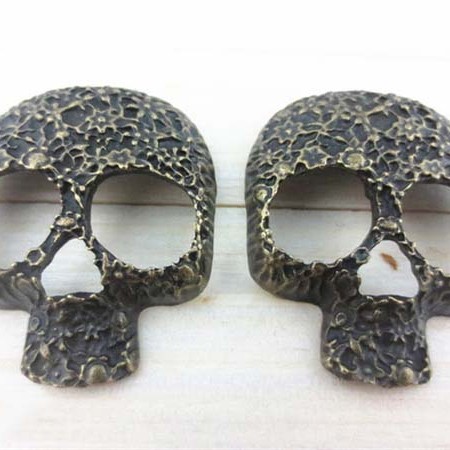 J3340 Skull Alloy Rivets 33x40mm 100pcs/bag