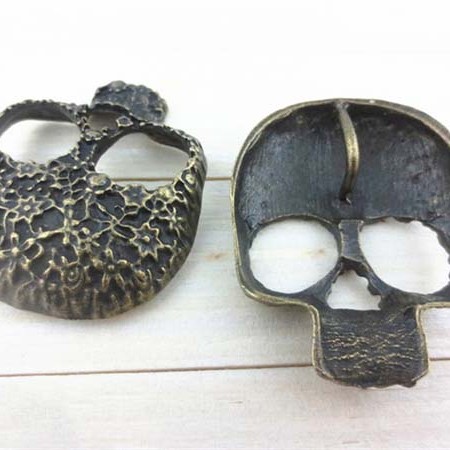 J3340 Skull Alloy Rivets 33x40mm 100pcs/bag