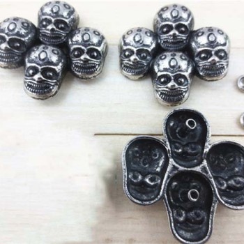 J4040 Skull Alloy Rivets 40x40mm 100pcs/bag