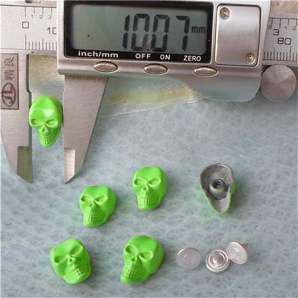 K076 Skull Head Rivets 10x16mm 100pcs/bag