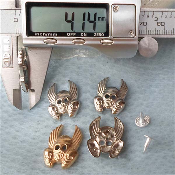 K083 Skull Head Rivets 24x18mm 100pcs/bag
