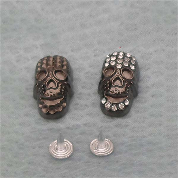 K138 Skull Head Rivets 25x14mm 100pcs/bag