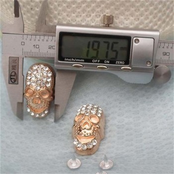 K139 Skull Head Rivets 35x20mm 100pcs/bag