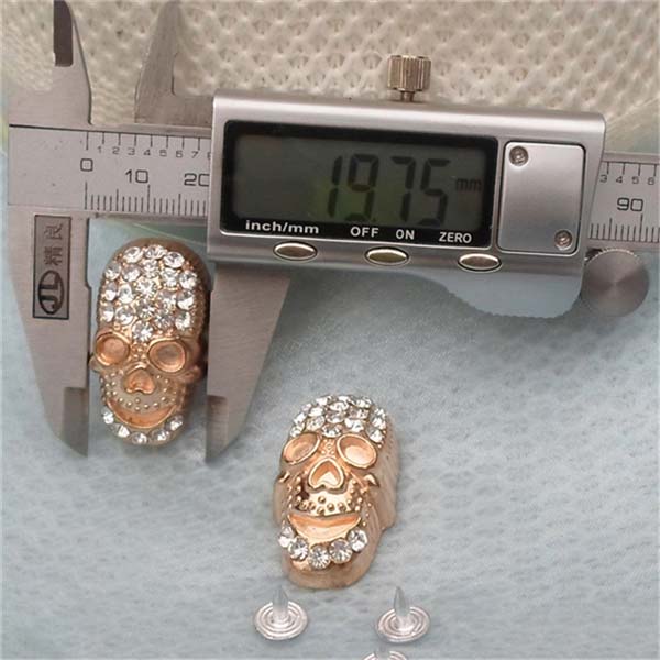 K139 Skull Head Rivets 35x20mm 100pcs/bag