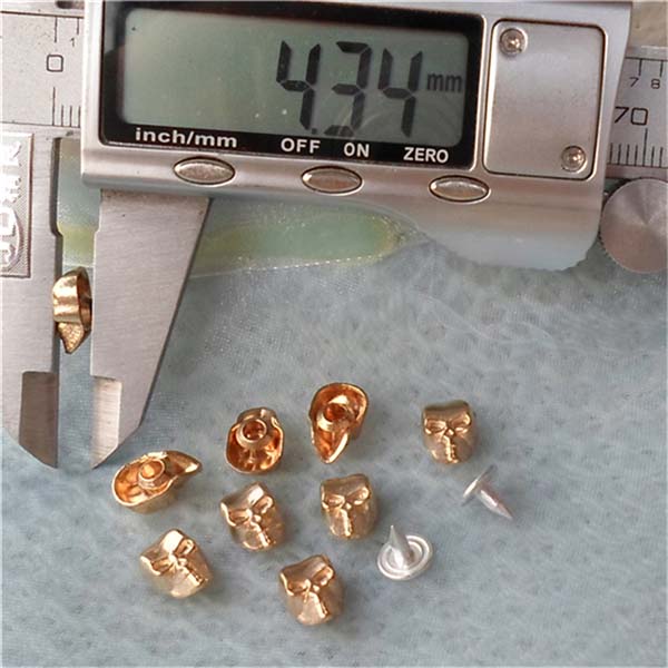 K7107 Skull Head Rivets 7x10.7mm 100pcs/bag