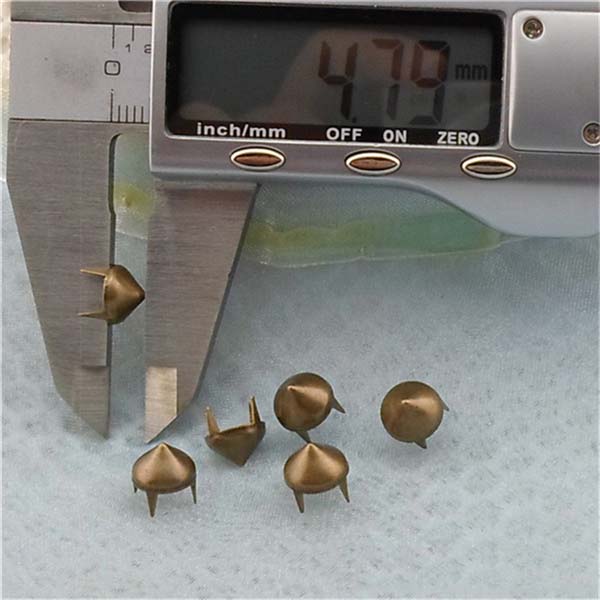 A035 Cone Studs And Spike Plastic For Bags (iron/brass) 8x5mm 1000pcs/bag