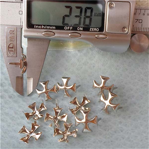 A053 Metal Cross Studs 12x12mm  1000pcs/bag