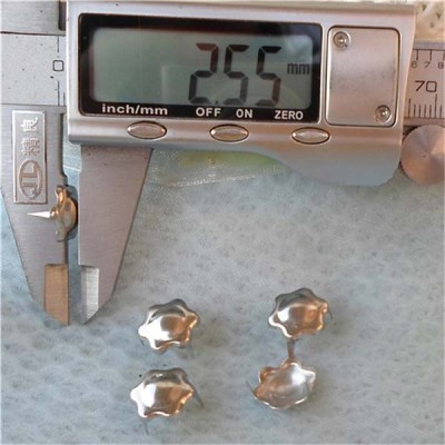 A022 Flower Studs(iron/brass) 10.6x2.5m 1000pcs/bag