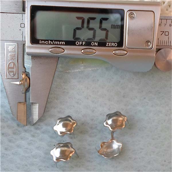 A022 Flower Studs(iron/brass) 10.6x2.5m 1000pcs/bag