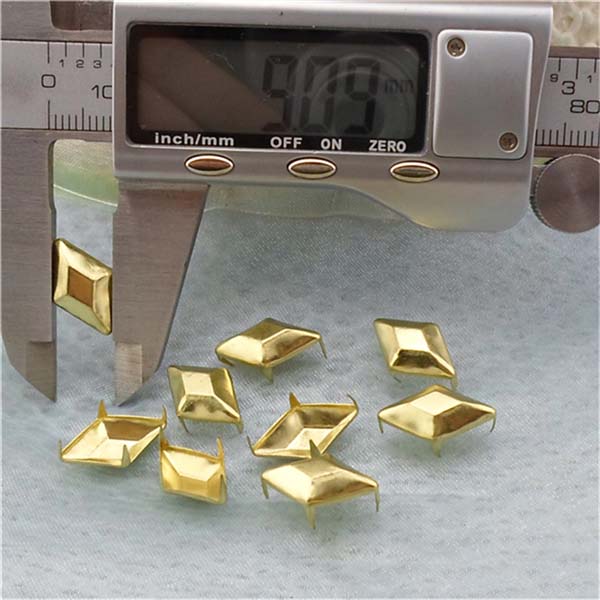 A16304 Rhombus Studs(iron/brass) 16x3mm 1000pcs/bag