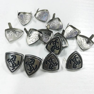 B103 Horse Iron/Brass Studs 14x17mm 1000pcs/bag