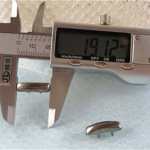 ZZGX-0019 Rectangle Studs(iron/brass) 19x6mm 1000pcs/bag