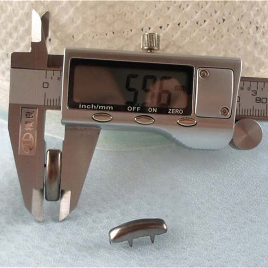 ZZGX-0019 Rectangle Studs(iron/brass) 19x6mm 1000pcs/bag