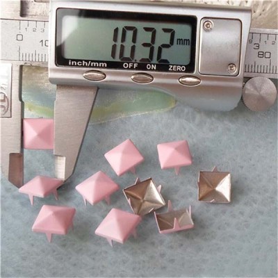 A007 Pyramid Studs(iron/brass) 10mm 1000pcs/bag