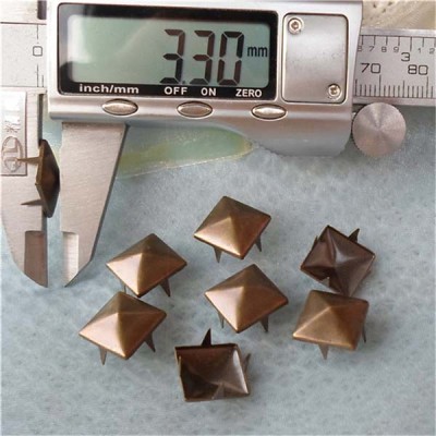 A009 Pyramid Studs(iron/brass) 12mm 1000pcs/bag