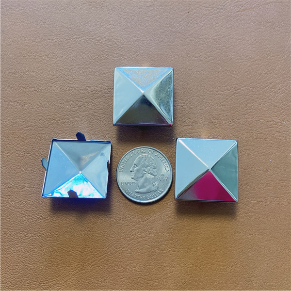 D2525 Pyramid Studs(iron/brass) 25mm 100pcs/bag