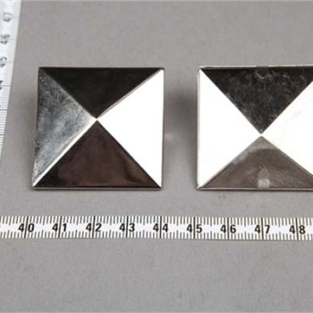 D4545 Pyramid Spikes Studs(iron/brass) 45mm 100pcs/bag