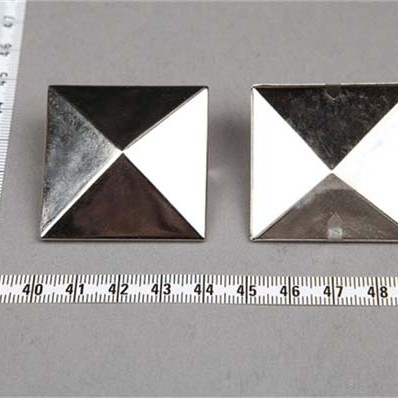 D4545 Pyramid Spikes Studs(iron/brass) 45mm 100pcs/bag