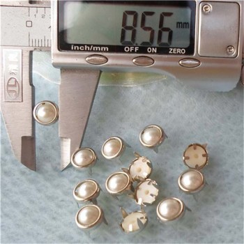 A076 Acrylic brass studs 8.5mm 1000pcs/bag