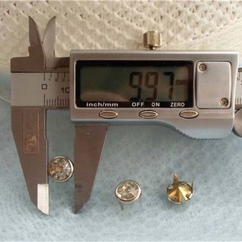 NJ0010 Crystal Studs For Leather 10mm 1000pcs/bag