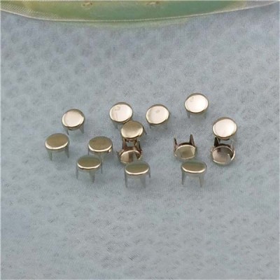 A068 Plane Studs(iron/brass) 6mm 1000pcs/bag