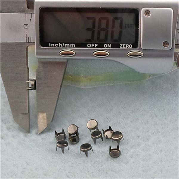 AP0513 Round Flat Iron Studs 5mm 1000pcs/bag