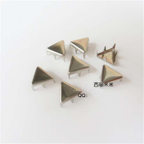 XT1002 Metal Triangle Studs(iron/brass) 10mm 1000pcs/bag