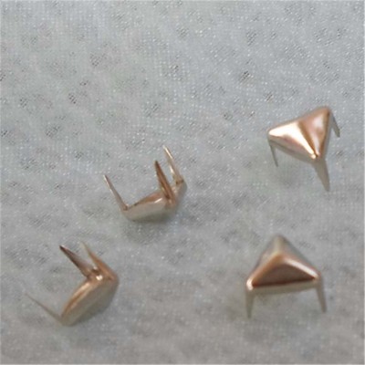 ZDSJ-0007 Silver Triangle Studs(iron/brass) 6.3mm 1000pcs/bag